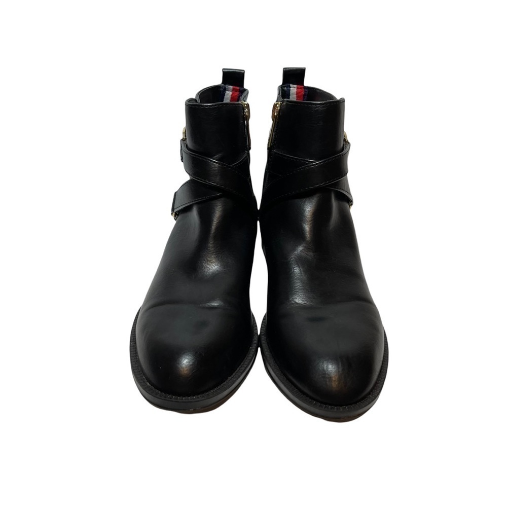 Tommy Hilfiger Woman Shoes Size 5.5